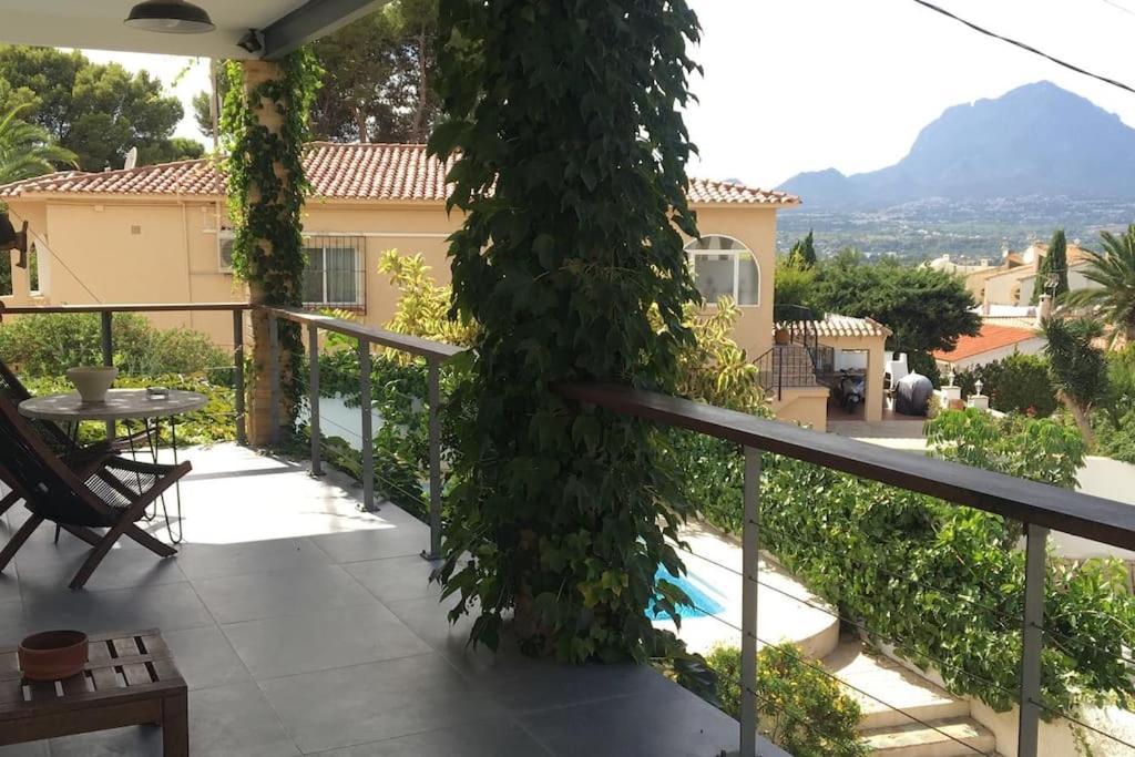Villa In Albir 알파스델피 외부 사진