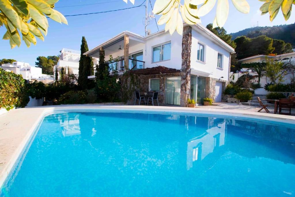 Villa In Albir 알파스델피 외부 사진