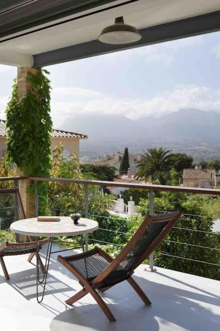 Villa In Albir 알파스델피 외부 사진