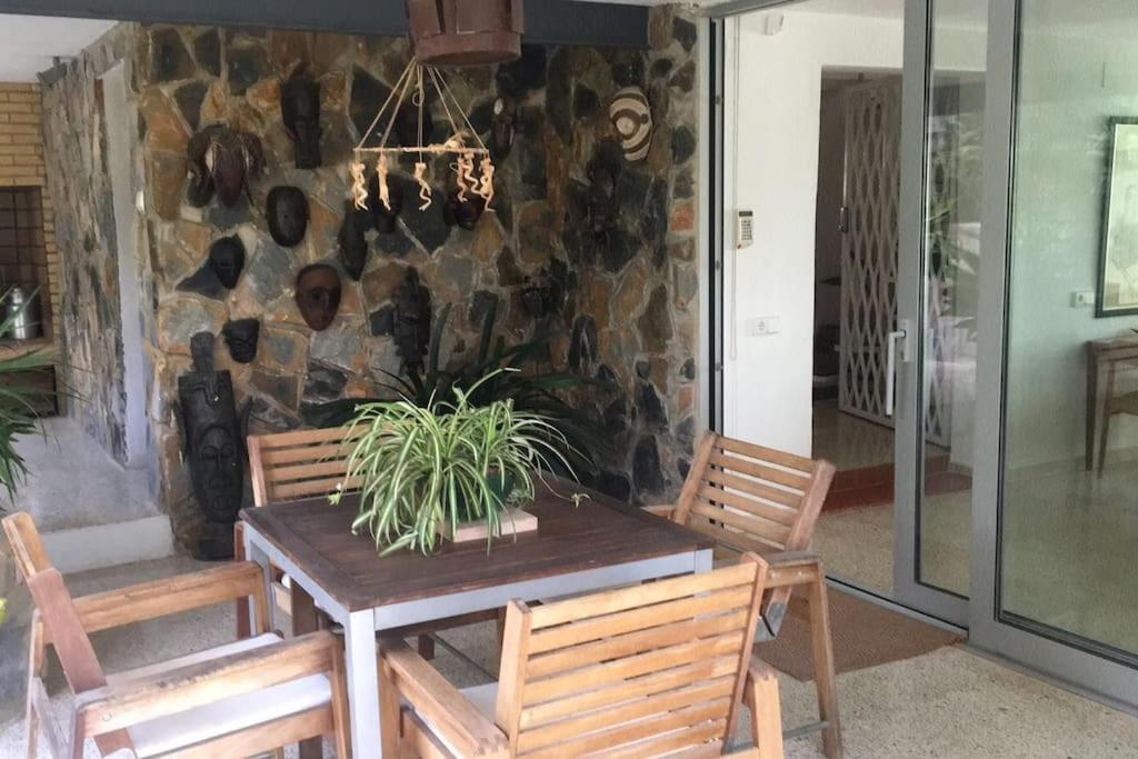 Villa In Albir 알파스델피 외부 사진