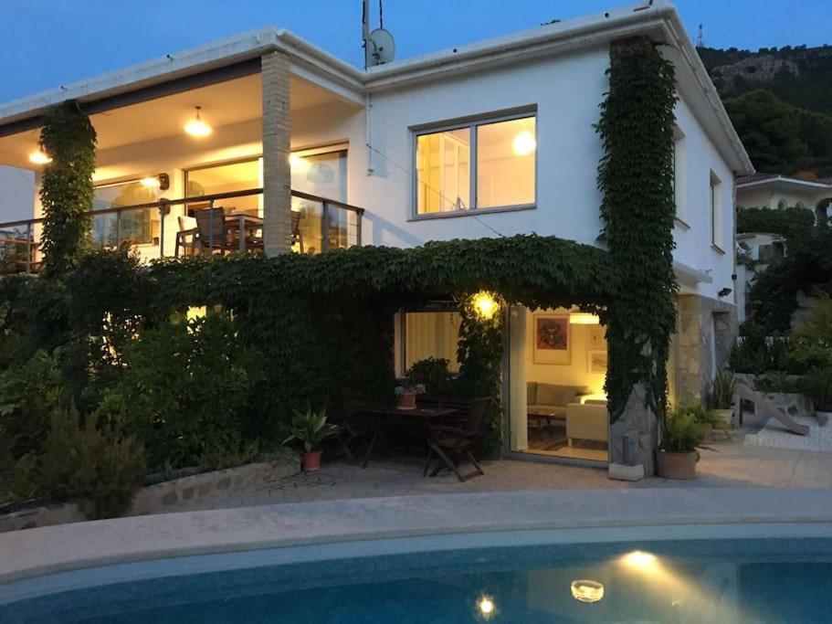 Villa In Albir 알파스델피 외부 사진