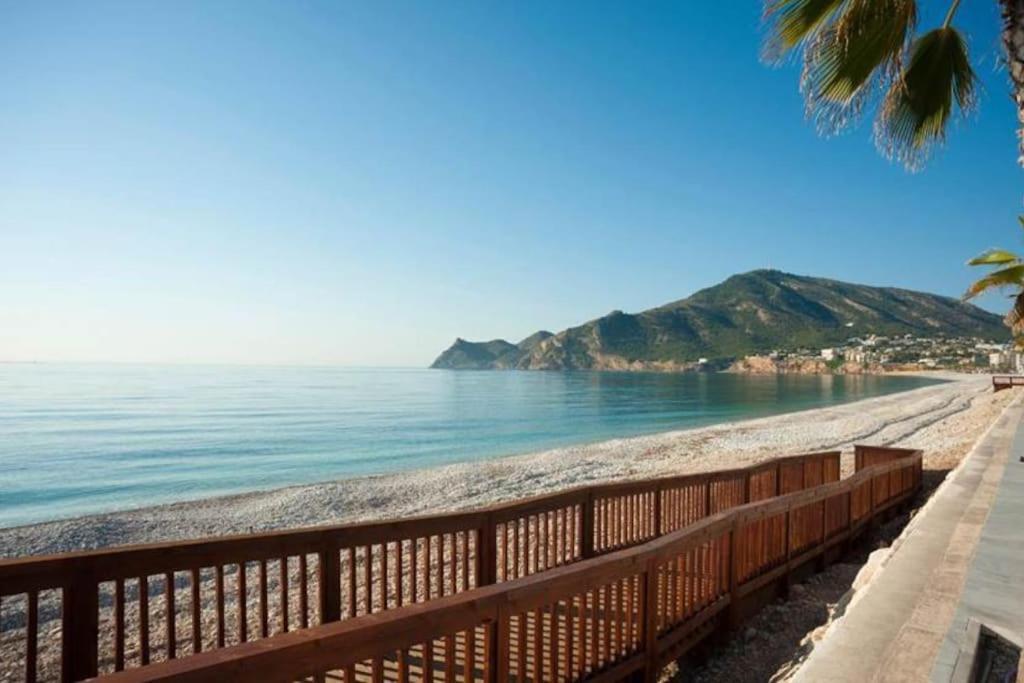 Villa In Albir 알파스델피 외부 사진